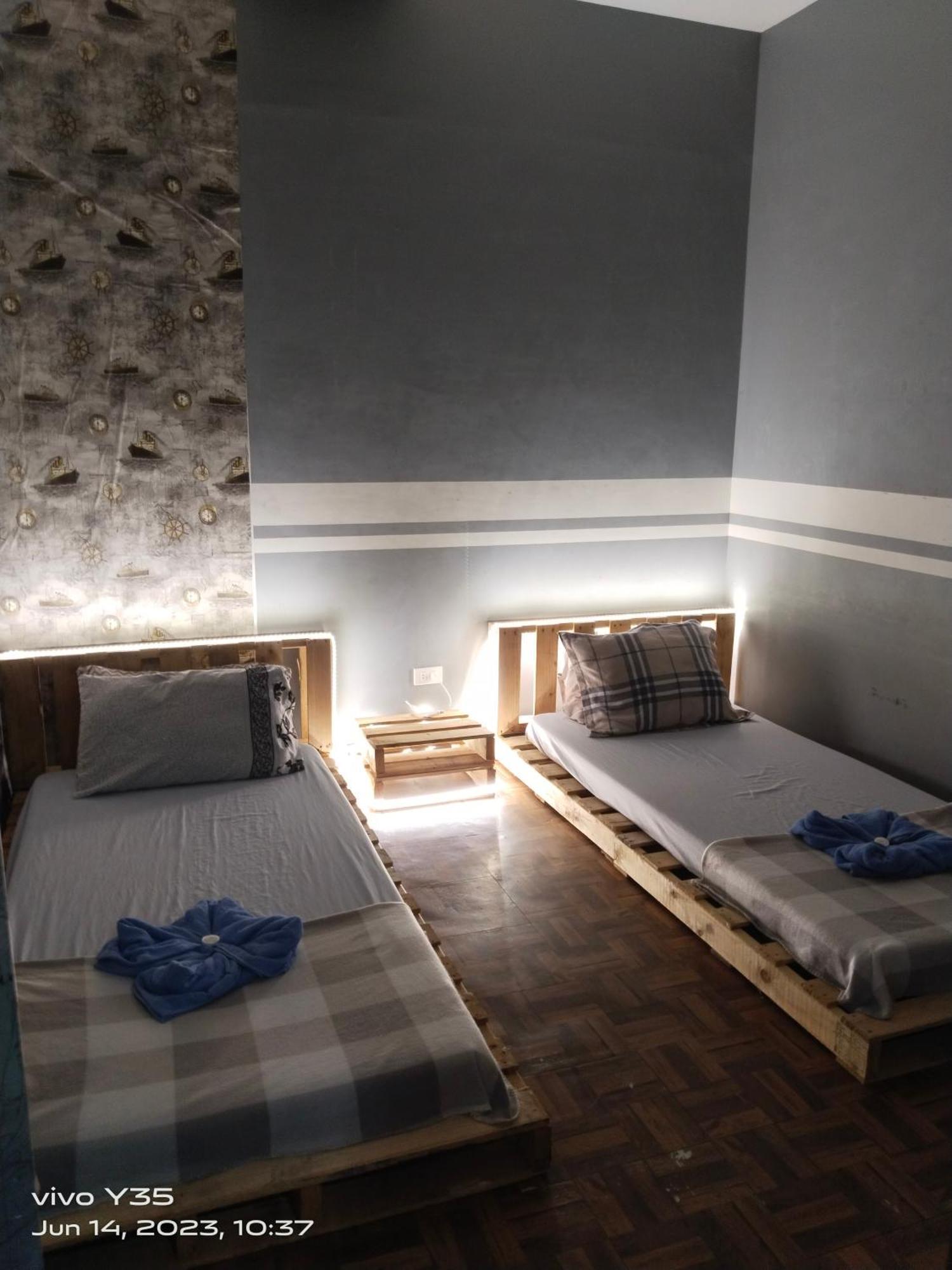Napsule Suites Davao City Esterno foto