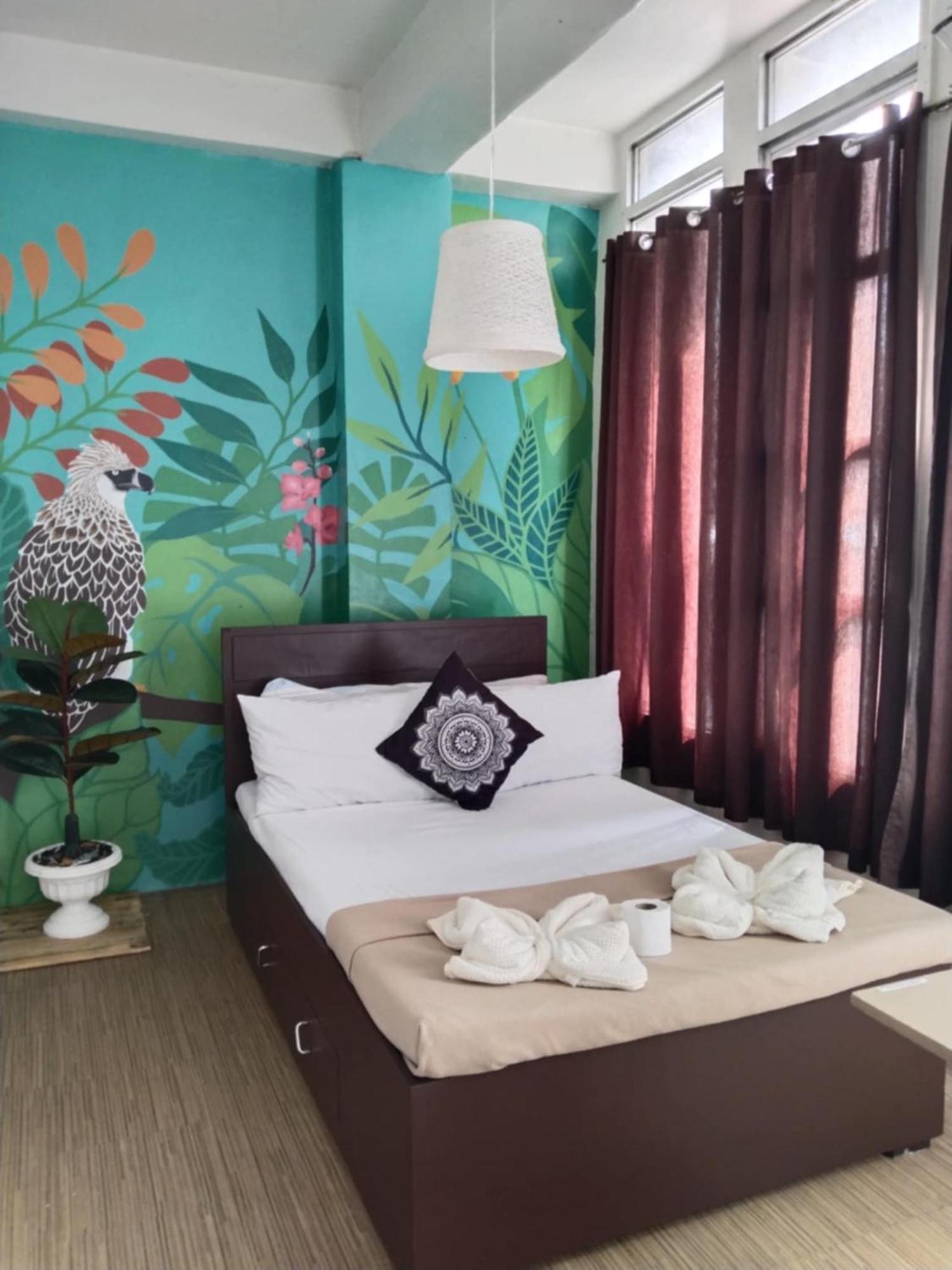 Napsule Suites Davao City Esterno foto