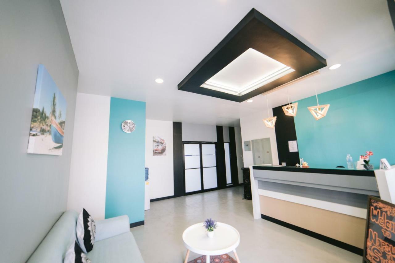 Napsule Suites Davao City Esterno foto